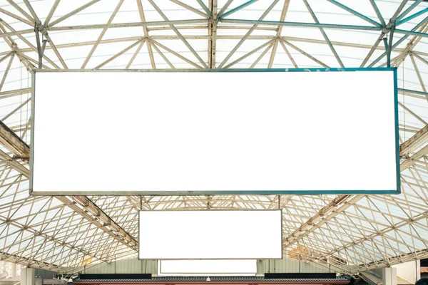 Billboard Rectangular White Mockup Aeroport — Fotografie, imagine de stoc