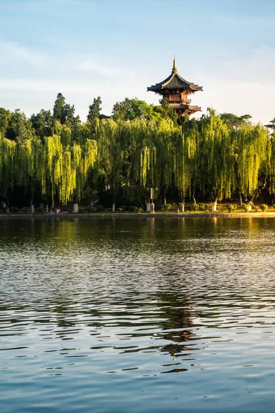 Leifeng Pagoda Punto Riferimento Più Famoso Del Lago Cinese Occidentale — Foto Stock