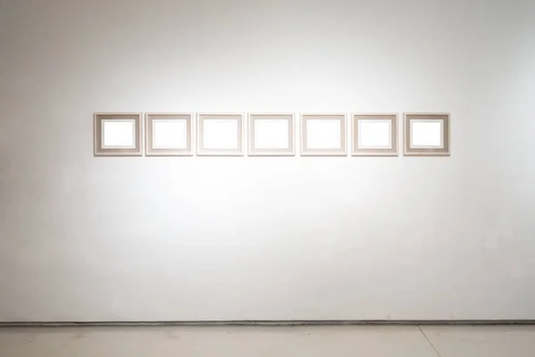 Galeria Sztuki Muzeum Puste Ramki Wystawa White Clipping Ścieżka Izolacja — Zdjęcie stockowe