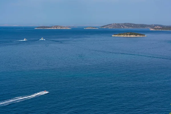 Tribunj Kroatien Landschaft Schöner Ozean Urlaubsziel Europäischer Tourismus Mittelmeer Tagsüber — Stockfoto