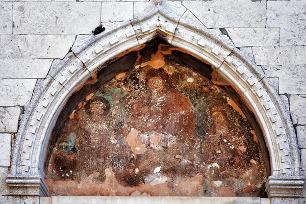 Hırvatistan Daki Antik Bir Hıristiyan Tapınak Duvarına Antik Kutsal Kişilerin — Stok fotoğraf