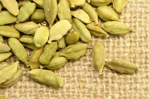 Especia Cardamomo Verde Sobre Tela Saco — Foto de Stock