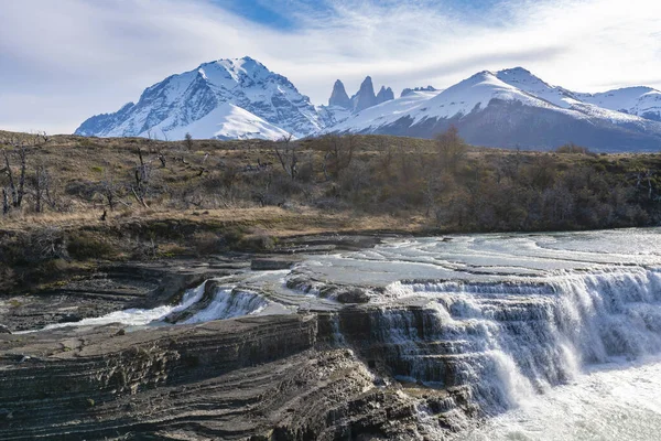 Weergave Van Waterval Granieten Torens Torres Del Paine National Park — Stockfoto