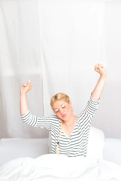 Beautiful Blonde Woman Bed — Stock Photo, Image