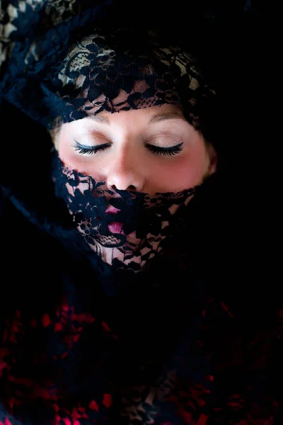 Veiled Woman Blue Eyes — Stockfoto