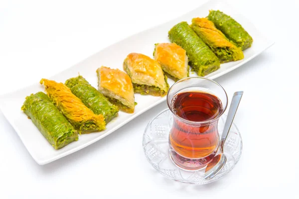 Türkische Desserts Und Tee — Stockfoto