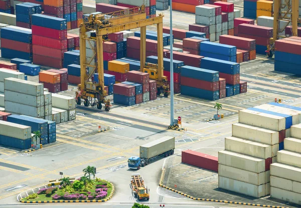 Containers Opslag Vracht Kranen Uitrusting Singapore Lading Verzending Haven Zicht — Stockfoto