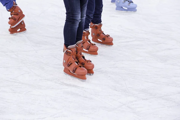 Pessoas Patinação Gelo Detalhes Esportes Inverno — Fotografia de Stock