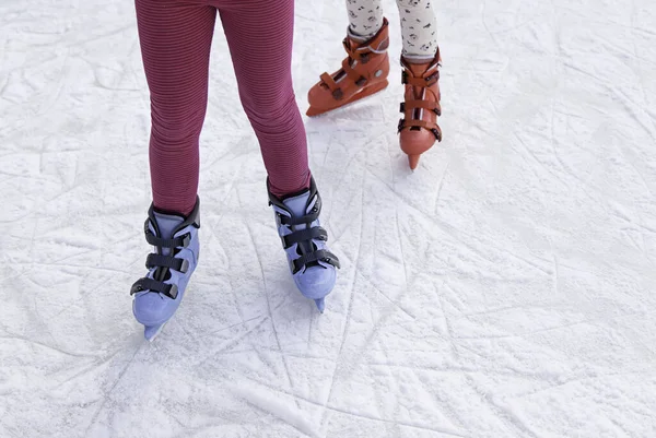 アイススケート ウィンタースポーツの詳細 — ストック写真