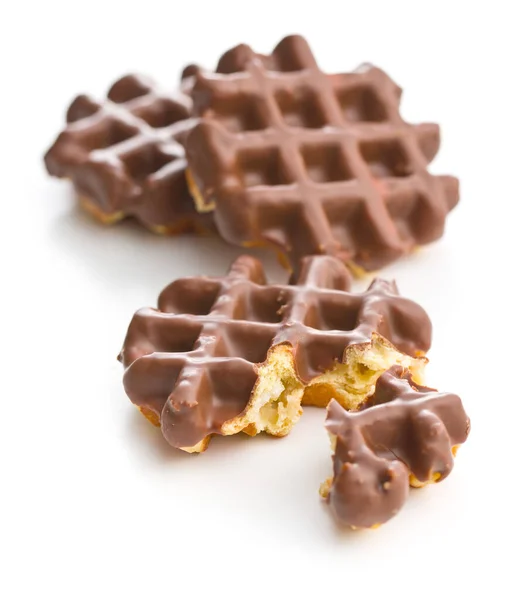 Waffles Com Cobertura Chocolate Isolado Fundo Branco — Fotografia de Stock