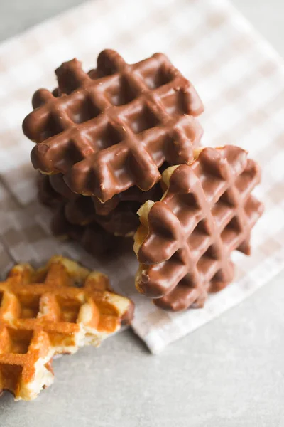 Waffeln Mit Schokoladenbelag Süßes Dessert Mit Schokolade — Stockfoto