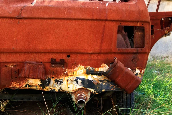 Oude Roestige Auto Het Veld — Stockfoto