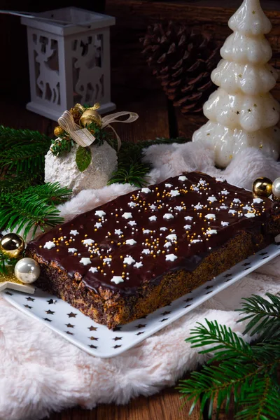 Kerst Papaver Zaad Cake Met Chocolade Noten Rozijnen Stockafbeelding