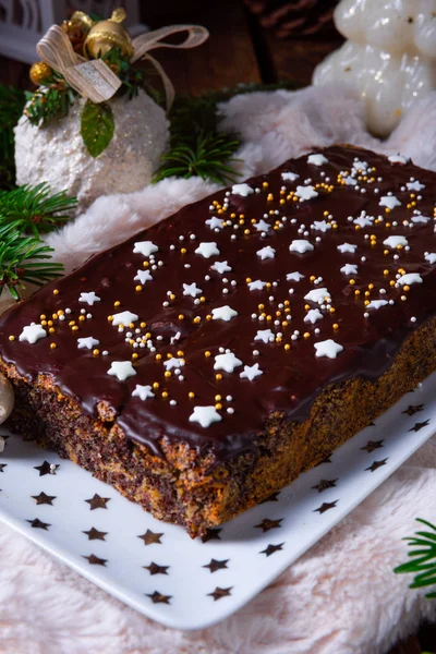Kerst Papaver Zaad Cake Met Chocolade Noten Rozijnen Stockfoto