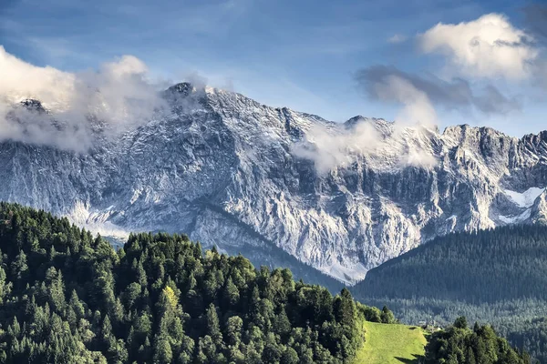 Montanhas Garmisch Partenkirchen Com Neve Baviera Alemanha Outono — Fotografia de Stock