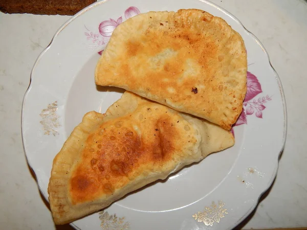 Varios Alimentos Cocinados Mano —  Fotos de Stock