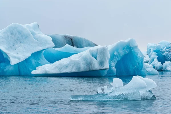 Icebergs Lago Jokulsarlon Perto Glaciar Vatnajokull Islândia — Fotografia de Stock