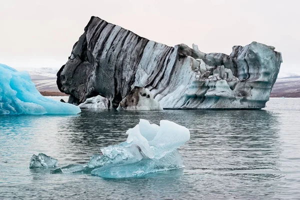 Buzdağları Zlanda Vatnajokull Buzulu Yakınlarındaki Jokulsarlon Gölünde — Stok fotoğraf
