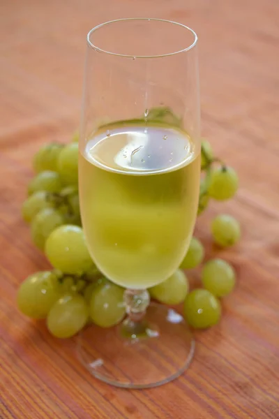 Flute White Wine Bunch Grapes Concept Grape Harvest — Stock Photo, Image