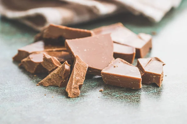 Crushed Dark Chocolate Kitchen Table — Stock Photo, Image