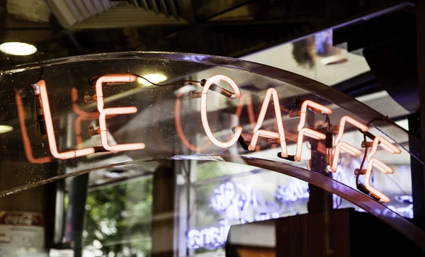 Ljus Neon Tecken Ett Café Natt Dekoration — Stockfoto