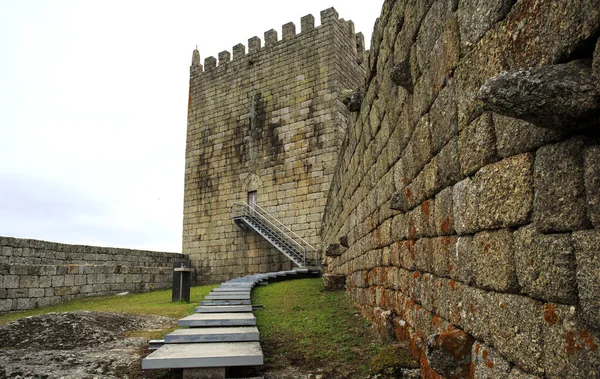 내부는 성곽의 Linhares 우베이 포르투갈 시계탑에 액세스 하려면 — 스톡 사진