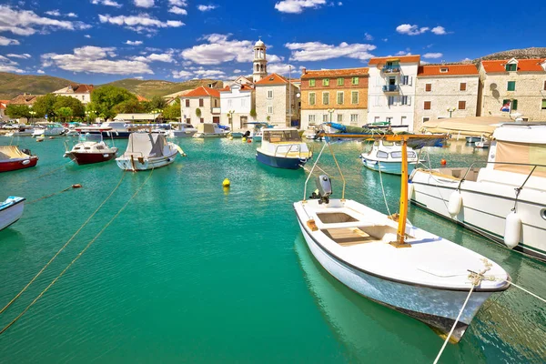 Kastel Novi Türkisfarbener Hafen Und Historische Architektur Split Region Dalmatien — Stockfoto