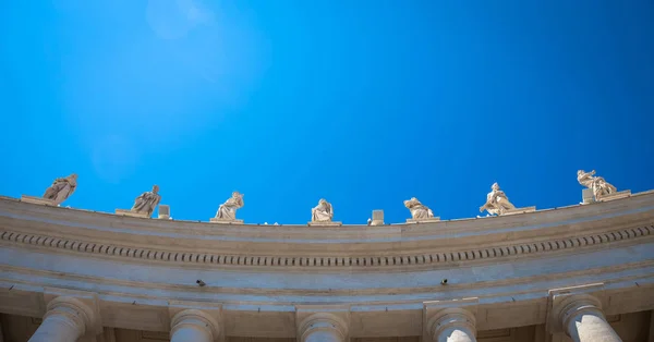 Roma Vatikan Devleti Saint Peter Meydanı Sütunlarının Ayrıntıları Mavi Üzerine — Stok fotoğraf