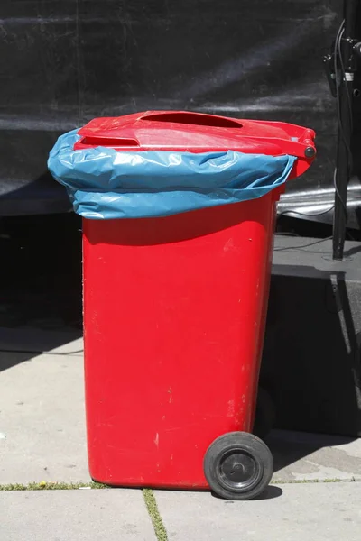 Red Public Garbace Can Waste Bin — Stock Photo, Image