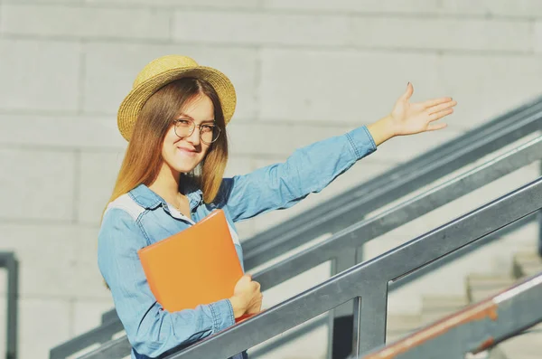 Portrait Young Girl Glasses Who Wearing Straw Hat Denim Shirt — Stock Photo, Image