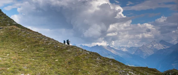 Extremurlaub Den Alpen Wandern Auf Bergwanderwegen — Stockfoto