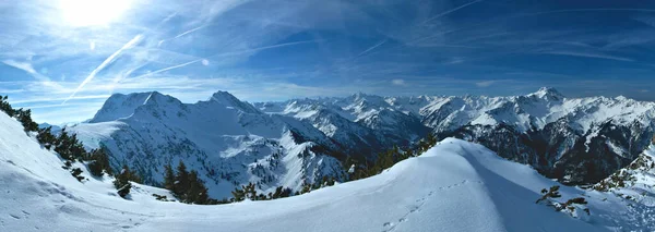 Une Vue Magnifique Sur Paysage Montagneux Hivernal Dans Les Alpes — Photo