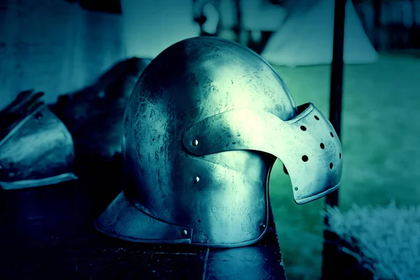 中世纪的盔甲 古代的战争和保护盔甲的细节 血腥的历史 — 图库照片
