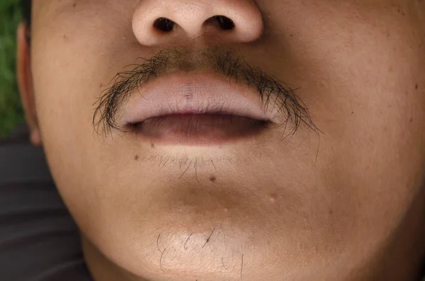 閉じるアジアの男性の口ひげ — ストック写真