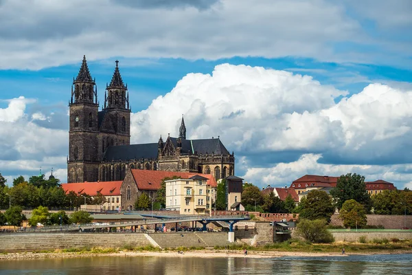 View River Elbe Magdeburg Germany — Stock Photo, Image