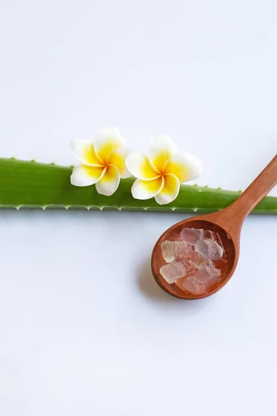 Aloe Vera Gel Wooden Spoon Aloe Vera Leave Flower White — Stock Photo, Image