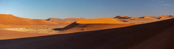 나미비아와 계곡에서 아카시아 사막에 숨겨진 Vlei 풍경의 — 스톡 사진