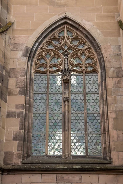 Altes Fenster Eines Historischen Gebäudes — Stockfoto