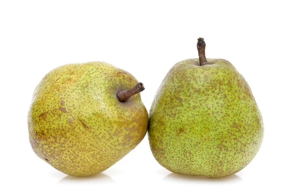 Pêra Madura Verde Sobre Fundo Branco Fruta Outono Estúdio Tiro — Fotografia de Stock