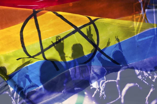 Melegek Leszbikusok Felvonulása Szivárvány Zászlóval — Stock Fotó