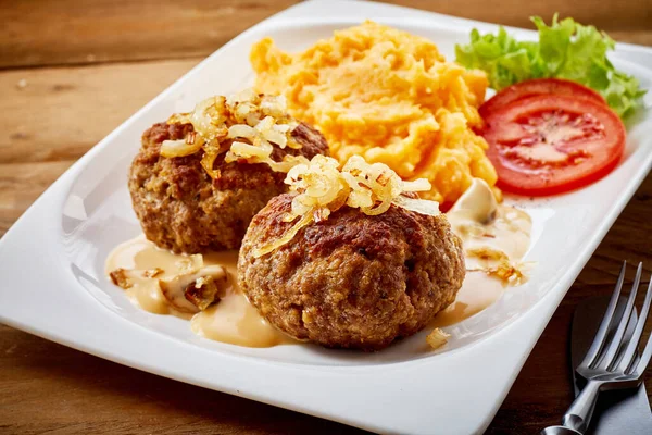 Spicy Savory German Frikadellen Meatballs Topped Fried Onions Served Blend — Stock Photo, Image