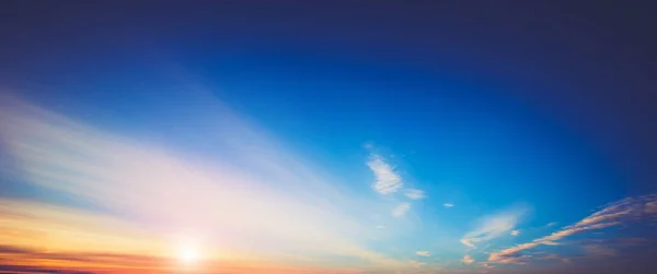 Zomer Hemel Wolken Duidelijke Sfeer — Stockfoto