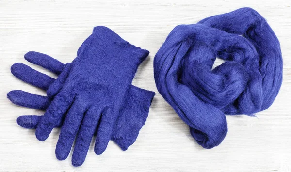 Workshop Hand Making Fleece Gloves Blue Merino Sheep Wool Using — Stock Photo, Image