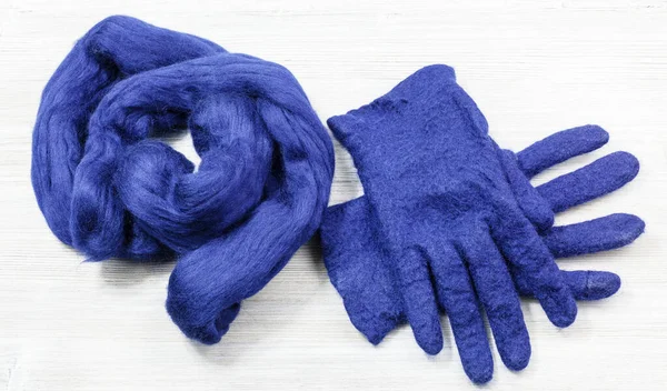 Workshop Hand Making Fleece Gloves Blue Merino Sheep Wool Using — Stock Photo, Image