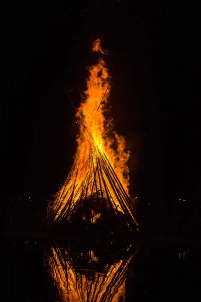 Solstice Celebrations Bonfire, fire burn