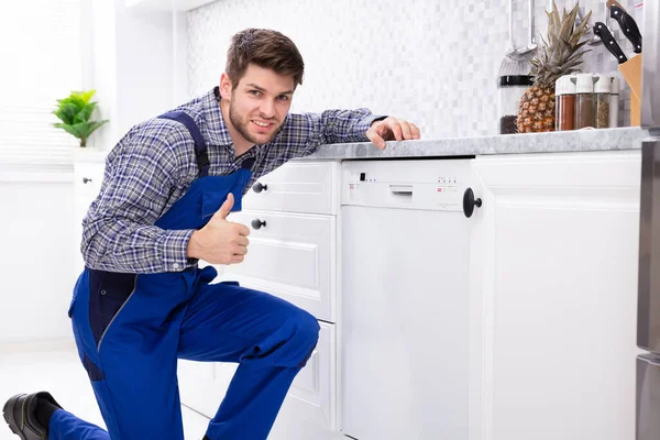 Portrait Technician Gesturing Thumbs Front Dishwasher — Stock Photo, Image