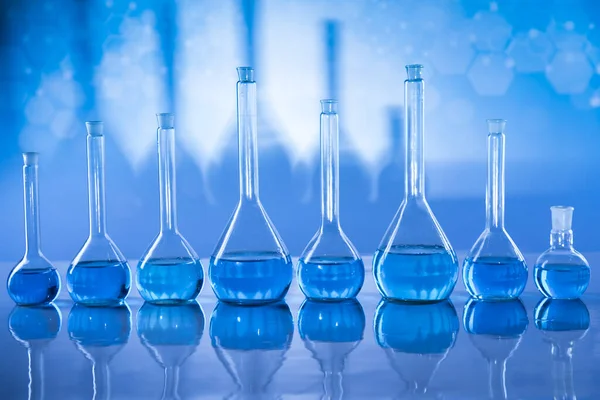 Laboratoriumonderzoek Ontwikkeling Wetenschappelijk Glaswerk Voor Chemisch Experiment — Stockfoto