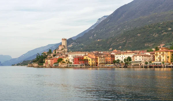 Ładny Romantyczny Krajobraz Malcesine Nad Jeziorem Garda Włoszech — Zdjęcie stockowe