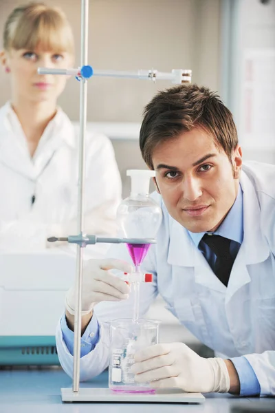 Science Research Biology Chemistry Dmedicine Youn People Couple Bright Modern — Stock Photo, Image