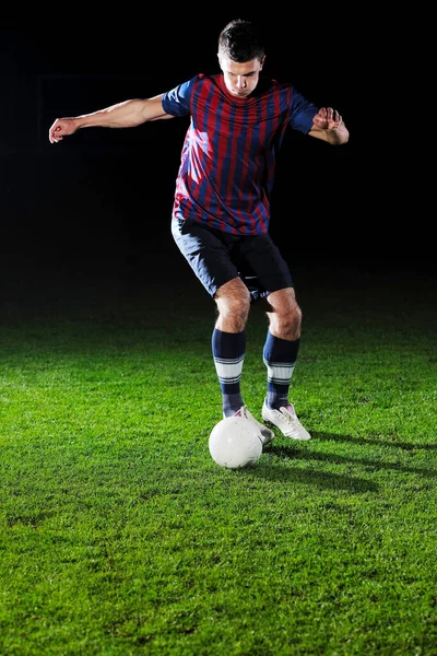 Joueur Football Faisant Coup Pied Avec Ballon Sur Terrain Football — Photo